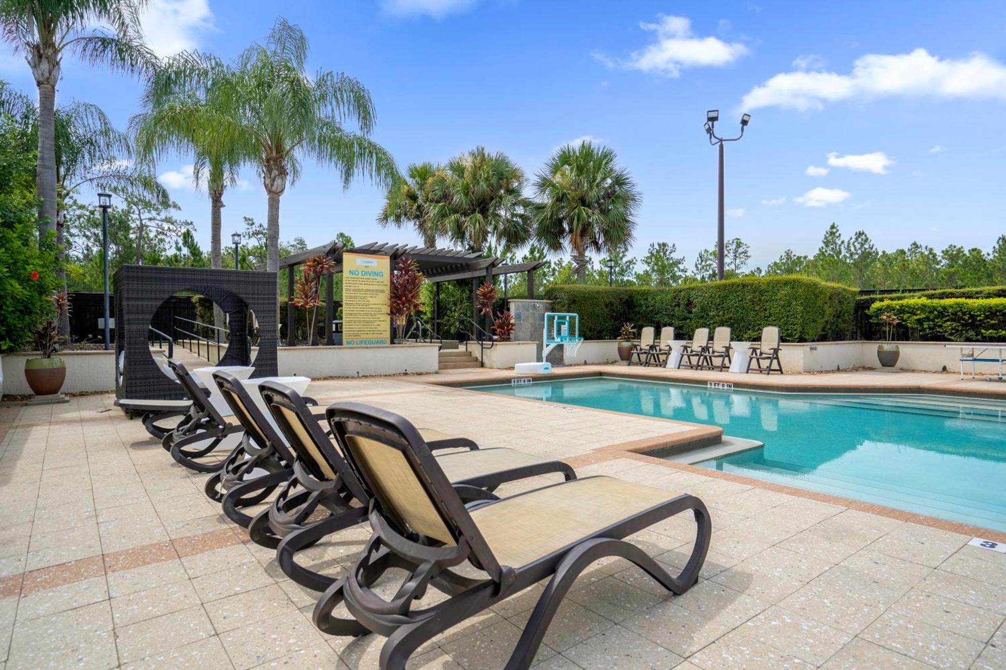 4Br Disney Family Townhouse Resort In Orlando - With Resort Pool, Gym, Games, & Jacuzzi Exterior photo